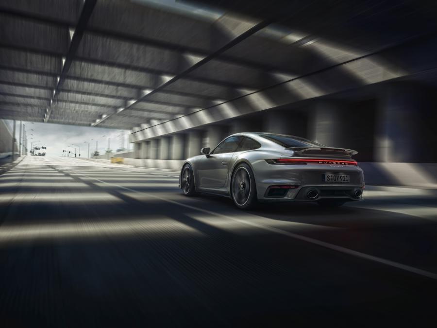  Porsche 911 Turbo S (992) 2020 года  (WW) (фото 25 из 49)